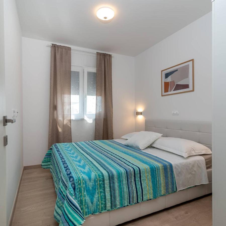 Apartman Lotos Apartamento Trogir Exterior foto