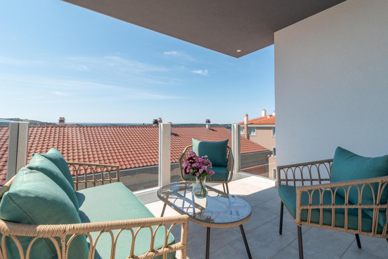 Apartman Lotos Apartamento Trogir Exterior foto